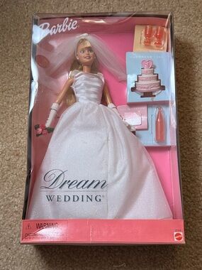 Vintage Dream Wedding Barbie Doll with Pink Box and Accessories